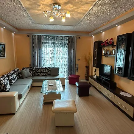 Fatjon' S Apartmán *